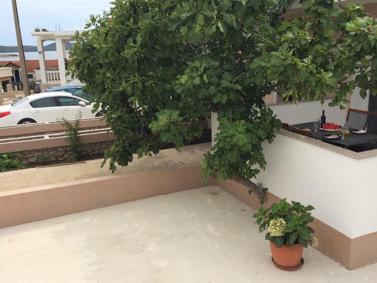 BDM apartment Drage Bagian luar foto
